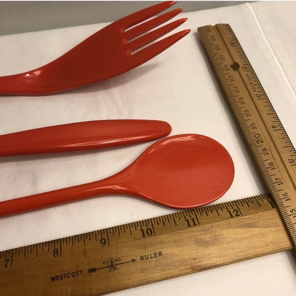 Machi Melamine Red Serving Utensils - Set of 3 - Picture 2 of 9